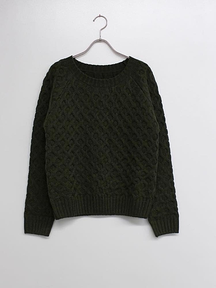 チャンキーケーブルニット