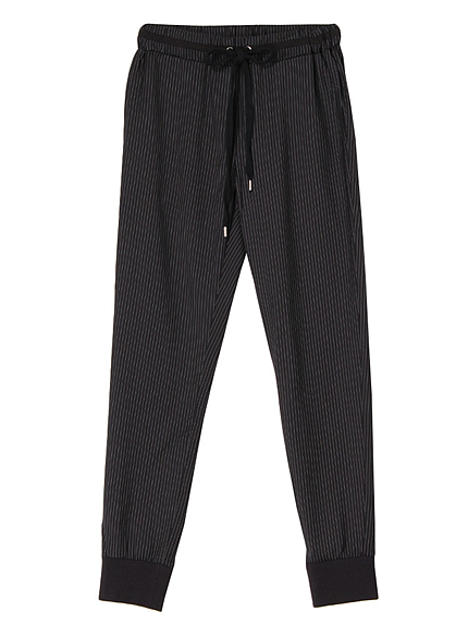 リラックスパンツ