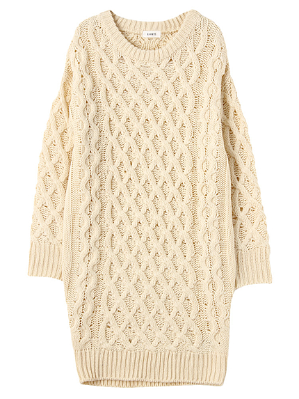 ケーブルニットワンピ