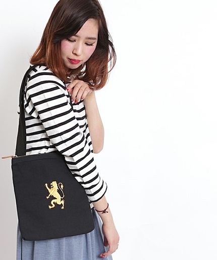 [GIORDANO]ライオン刺繍キャンバスショルダーバッグ (2015年モデル）