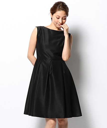 バックサテンシャンタンワンピース