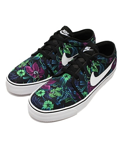 ユニセックス ナイキ トキ フラワープリント 花柄 NIKE TOKI LOW TXT PRINT 631697
