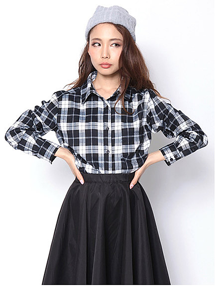 刺繍チェックネルシャツ