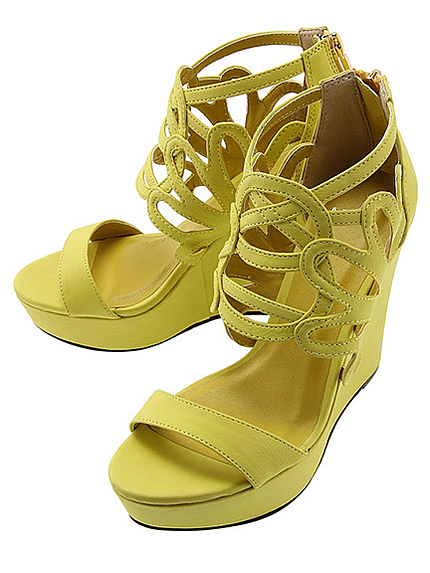 フラワーカットアウトサンダル