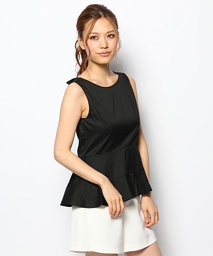 ペプラムノースリーブ