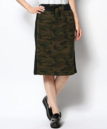 03KAMOBACKPILEスカート