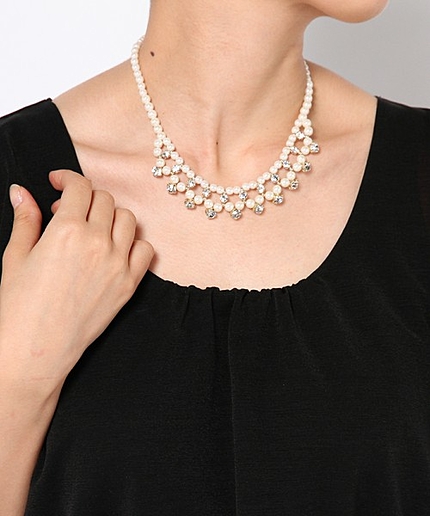 パールビジューショートネックレス