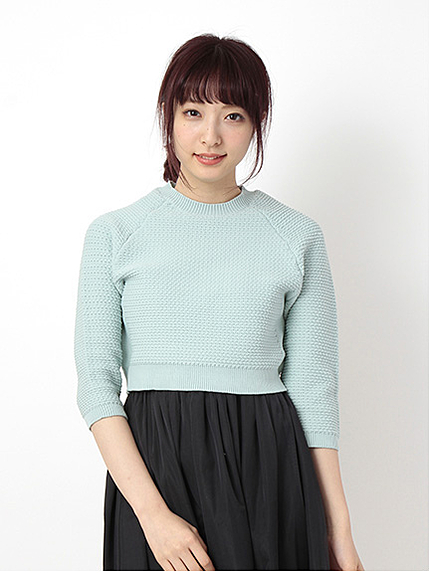 タック編ショート丈ニットプルオーバー