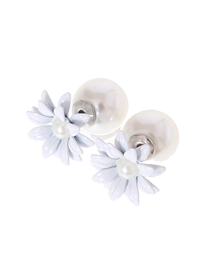 フラワーピアス