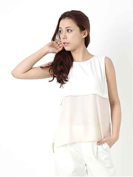 切り替えノースリーブブラウス