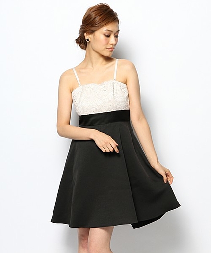 バックドレープワンピース