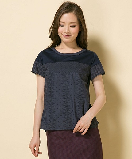 エンブロイダリーレースコンビカットソー