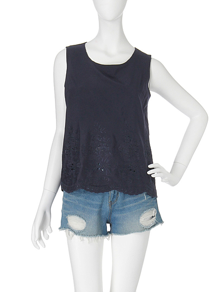 【Ｗ】裾スカラップ刺繍ブラウス