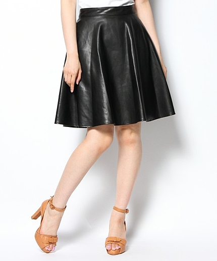 フェイクレザースカート