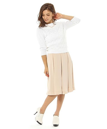 オフショルジャガードニット