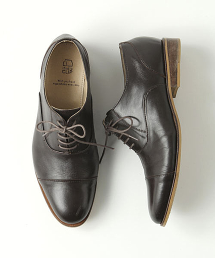 レースアップレザーシューズ