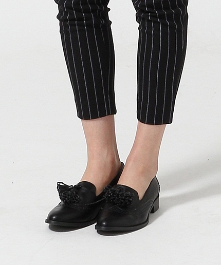 タッセルスリッポン