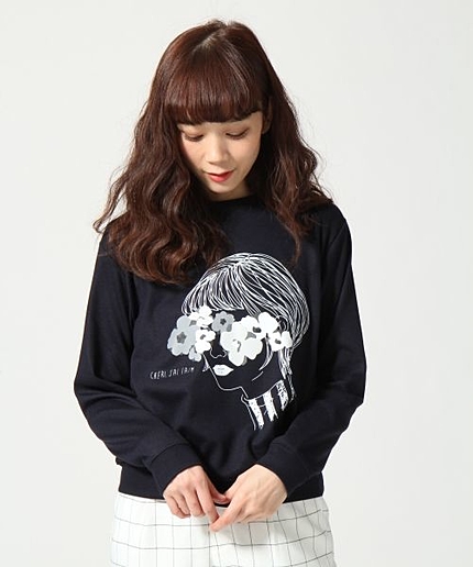 プリントポンチプルオーバー