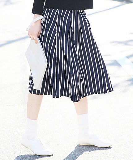 デシンストライプミモレスカート