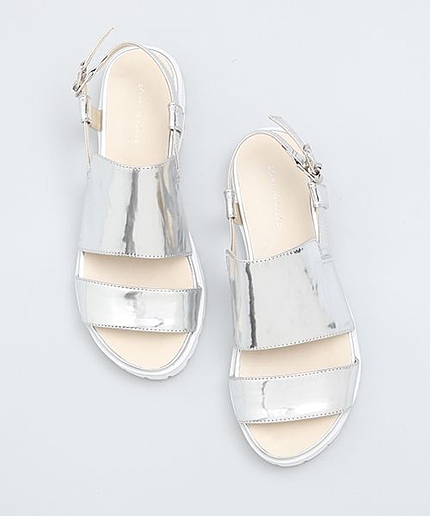 スポーツサンダル