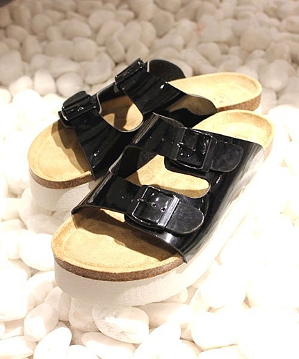 ★お待たせしました!!再入荷★コンフォートサンダル