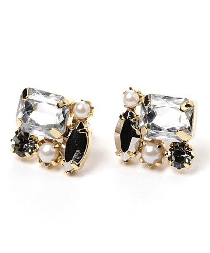 スクエアビジューピアス