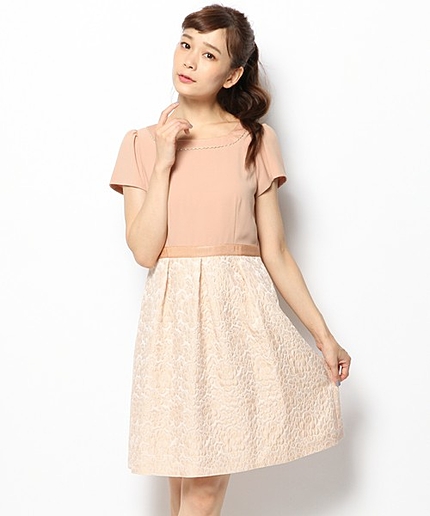 ブライトフラワードレス