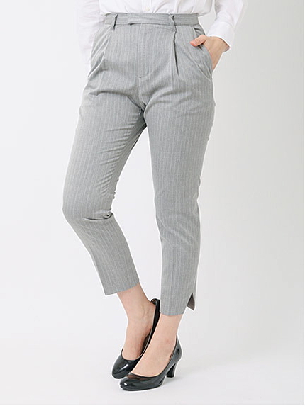 ・スリットストライプテーパードパンツ