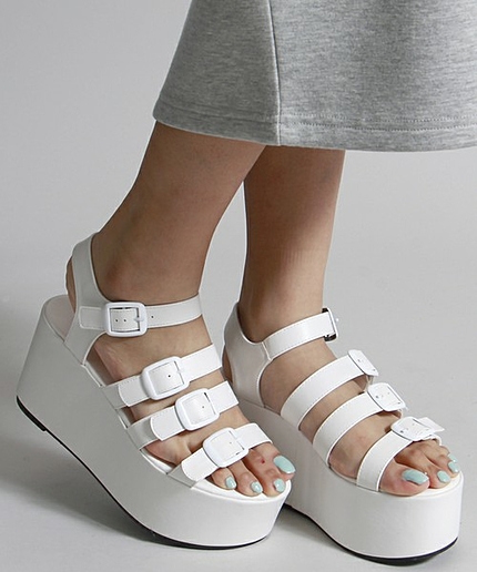 WEGO/4ベルトサンダル