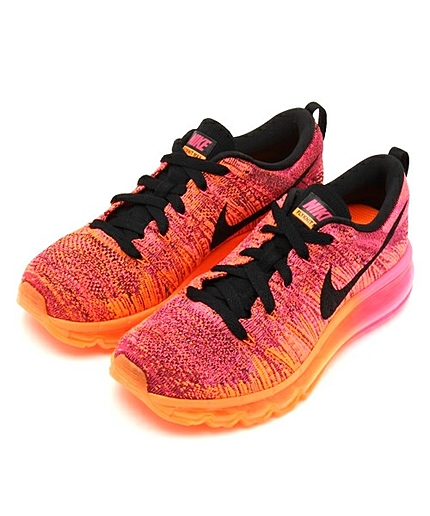 NIKE ウィメンズフライニット マックス