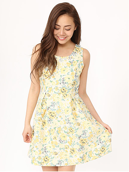 花柄ワンピース