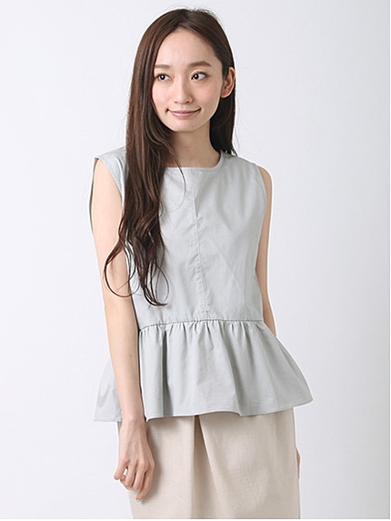 ・裾ペプラムブラウス