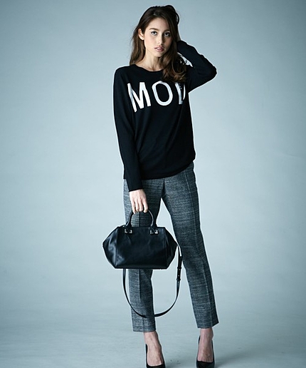 EmbroideryIntersiaニット