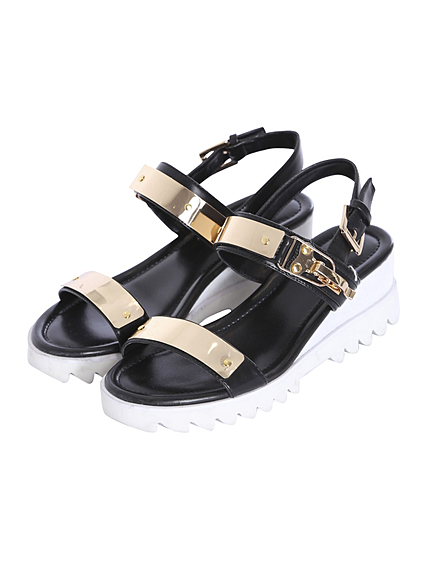 メタルプレートサンダル