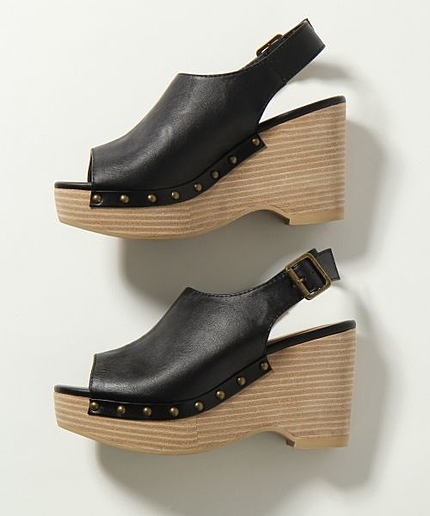 ウェッジヒールサンダル