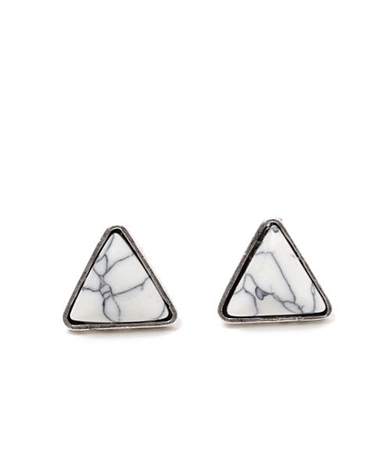 ターコイズサンカクピアス