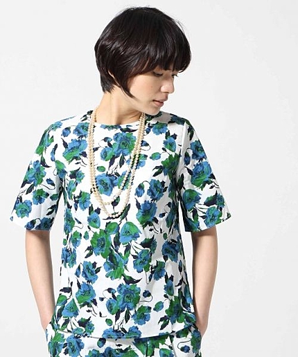 フラワープリントブラウス