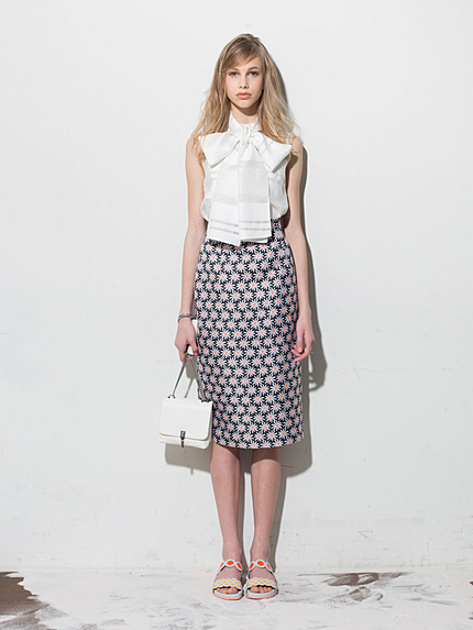 フラワージャガードタイトスカート