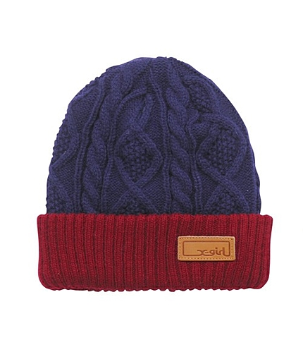 CABLE KNIT CAP
