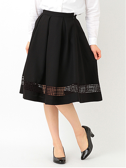 レース切り替えタックフレアースカート