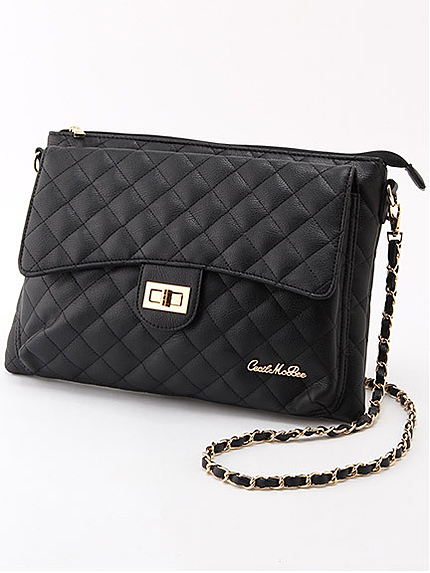 チェーンキルティングバッグ