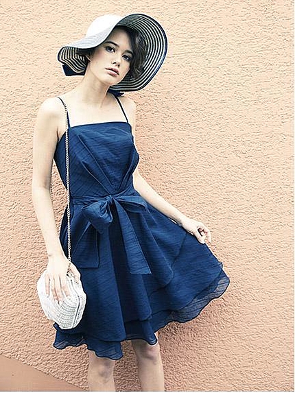 イレギュラーヘムワンピース