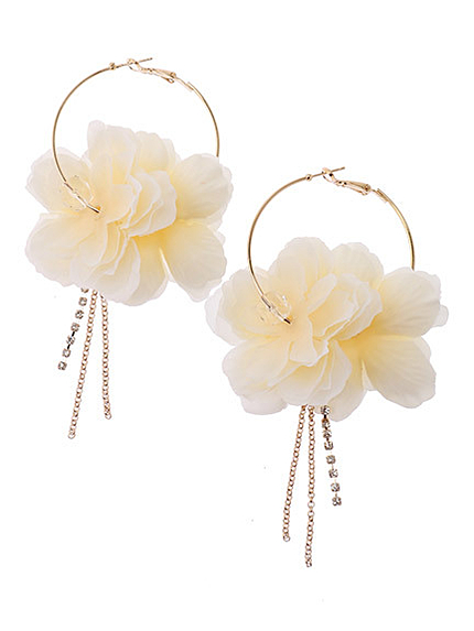 フラワーループピアス