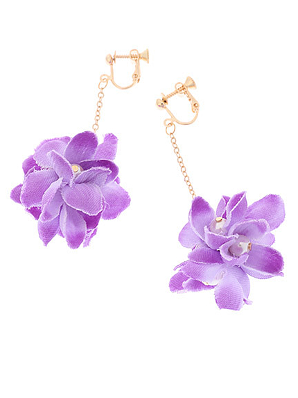 フラワーイヤリング