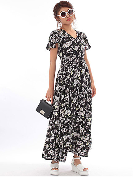 スカラップマキシワンピース