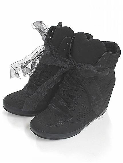 ハートスニーカー