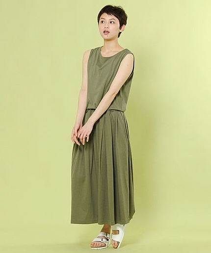 コットンレーヨンプリーツタンクトップワンピース