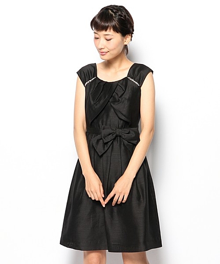 クラシカルライトシャンタンドレス