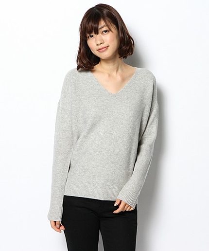 SelinaVネックニット