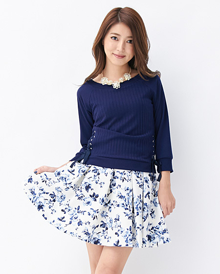 【5／7ヒルナンデスご紹介商品】花柄タックフレア／スカート（ＯＵＴＬＥＴ）